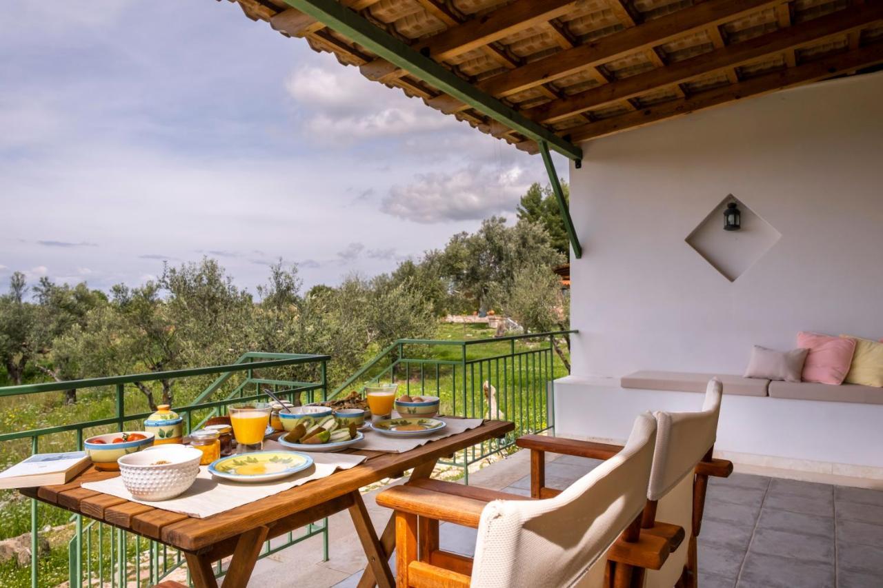 Chamaloni Cottages Finikounta Exterior photo